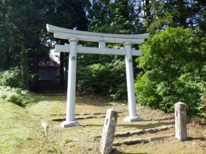 130728巻機権現社鳥居